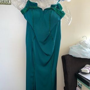 Emerald/hunter green strapless prom dress